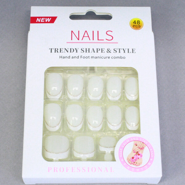 Faux ongles blancs french